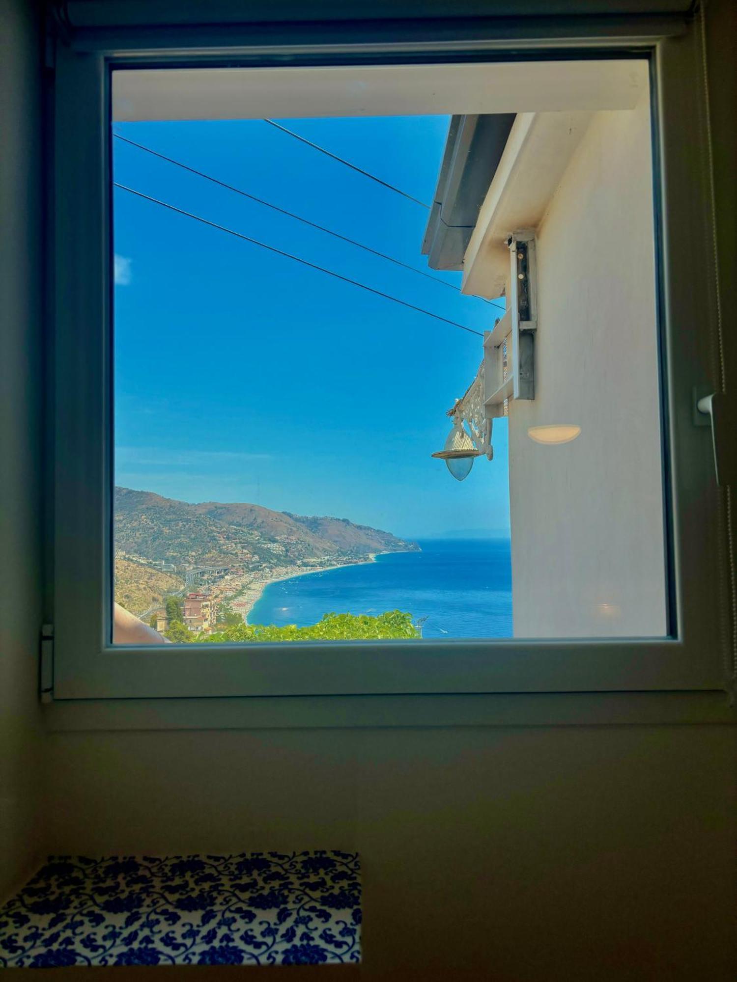 Dream View Suites 陶尔米纳 外观 照片