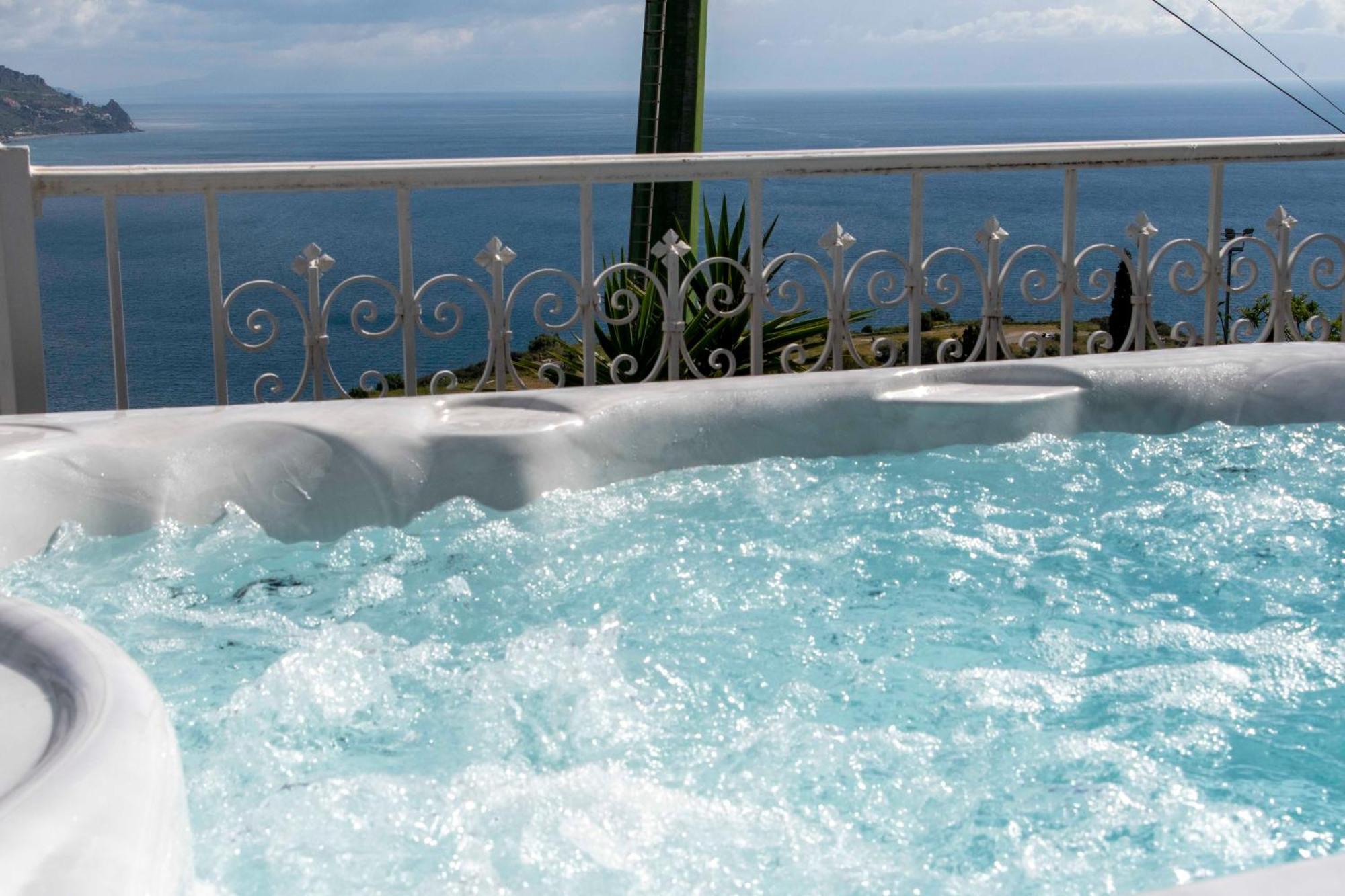 Dream View Suites 陶尔米纳 外观 照片