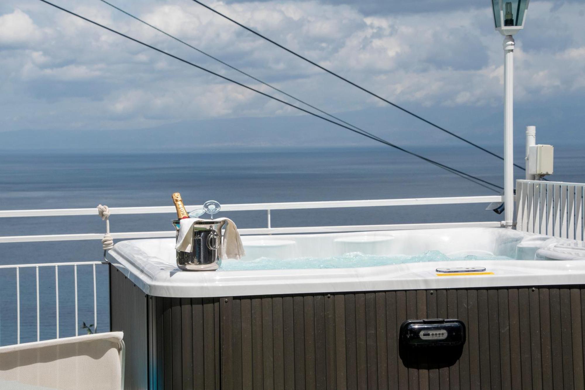Dream View Suites 陶尔米纳 外观 照片